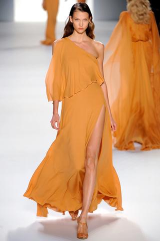 Elie Saab y su glamorosa colección en París Fashion Week!!! Elie Saab y su glamorosa colección en París Fashion Week!!!