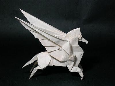 Emre Ayaroğlu: origami extremo