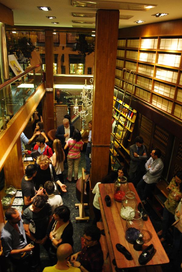 TOMMY HILFIGER Y G.H.BASS & CO, LAUNCHES A SHOE LIMITED EDITION COLLECTION TOMMY HILFIGER Y G.H.BASS & CO, LAUNCHES A SHOE LIMITED EDITION COLLECTION