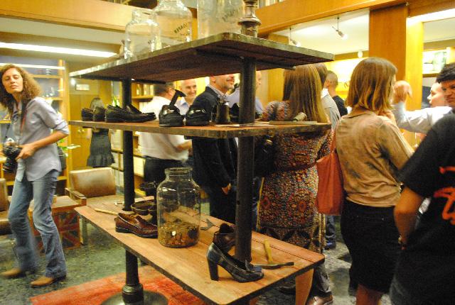 TOMMY HILFIGER Y G.H.BASS & CO, LAUNCHES A SHOE LIMITED EDITION COLLECTION TOMMY HILFIGER Y G.H.BASS & CO, LAUNCHES A SHOE LIMITED EDITION COLLECTION