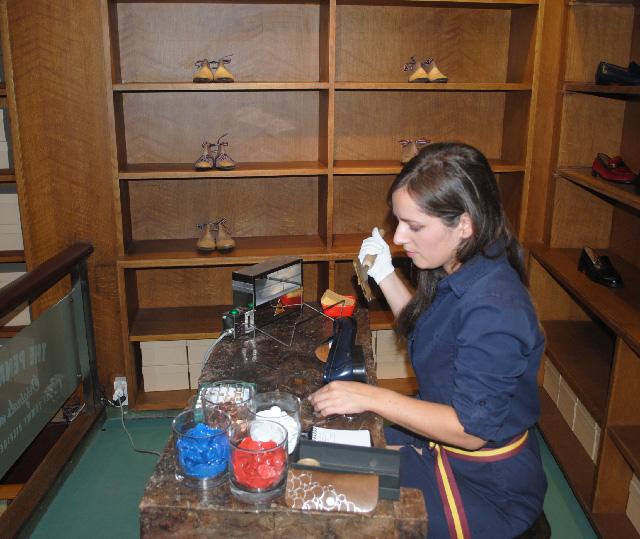 TOMMY HILFIGER Y G.H.BASS & CO, LAUNCHES A SHOE LIMITED EDITION COLLECTION TOMMY HILFIGER Y G.H.BASS & CO, LAUNCHES A SHOE LIMITED EDITION COLLECTION