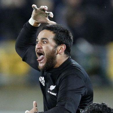 PIRI WEEPU, EL JUGADOR DE MODA EN NUEVA ZELANDA PIRI WEEPU, EL JUGADOR DE MODA EN NUEVA ZELANDA