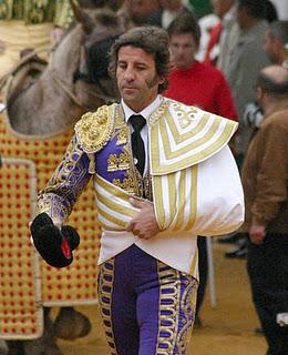 HECHOS DE OTRA PASTA HECHOS DE OTRA PASTA