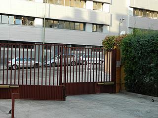 La Comunidad y sus problemillas. La Comunidad y sus problemillas.