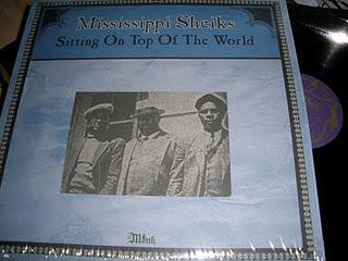 Mississippi Sheiks Sitting on top of the world (1930)