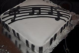 Tarta con notas musicales... Tarta con notas musicales...