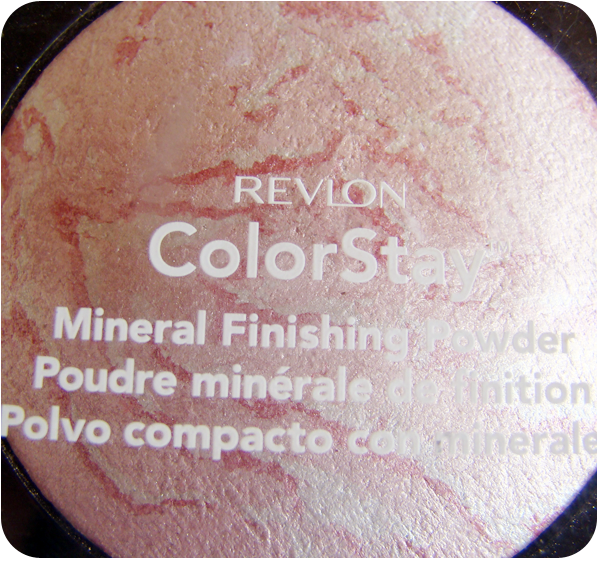 Reseña: Revlon ColorStay Brighten Mineral Finishing Powder Reseña: Revlon ColorStay Brighten Mineral Finishing Powder
