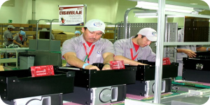 VIT y CNTI trabajan para producir computadoras 100% compatibles con Canaima GNU/Linux Especialistas trabajan para que computadores de VTI funcionen al 100% con Canaima GNU/Linux (Cortesía Minci)