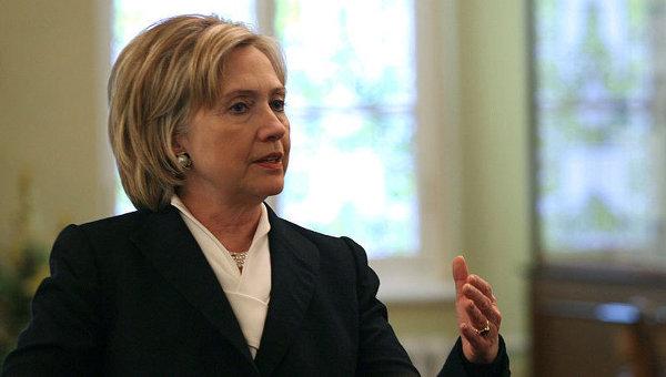 Hillary Clinton reconoce mejoras en relaciones con Rusia