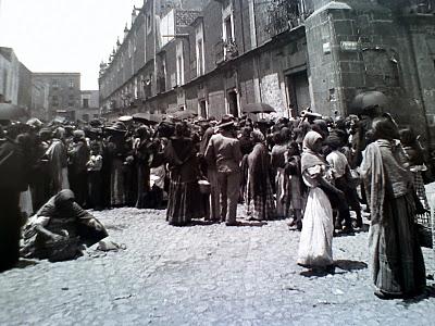 OTRA REVOLUCIÓN: FOTOGRAFÍAS DE LA CIUDAD DE MÉXICO, 1910-1918