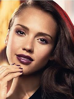 ¿Os gustan los labios rojos? Tendencias en maquillaje Otoño-Invierno 2011-2012 ¿Os gustan los labios rojos? Tendencias en maquillaje Otoño-Invierno 2011-2012