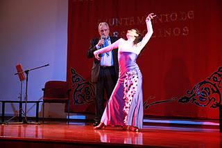 Tarde apasionada en Torremolinos: Poesía y Flamenco Tarde apasionada en Torremolinos: Poesía y Flamenco