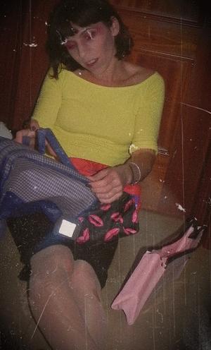 Ojito con Halloween y la zombingue. gif make