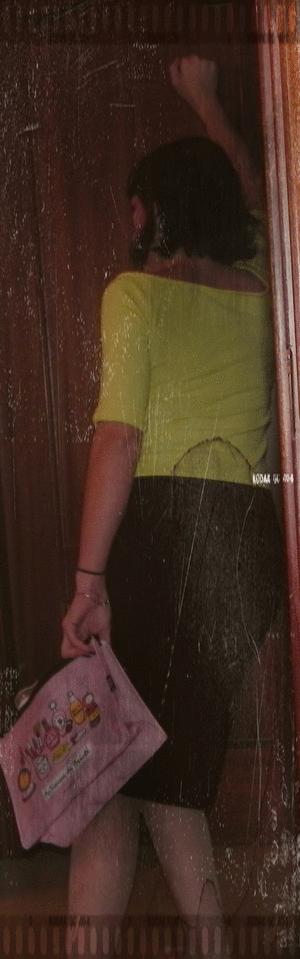 Ojito con Halloween y la zombingue. gif make