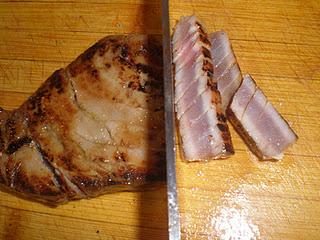 Ensalada de tataki de atún y granada Ensalada de tataki de atún y granada