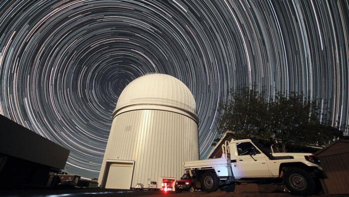 Timelapse: The Sky over the Anglo-Australian Telescope, by Ángel R. López-Sánchez (AAO/MQ)