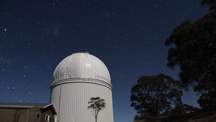 Timelapse: The Sky over the Anglo-Australian Telescope, by Ángel R. López-Sánchez (AAO/MQ)