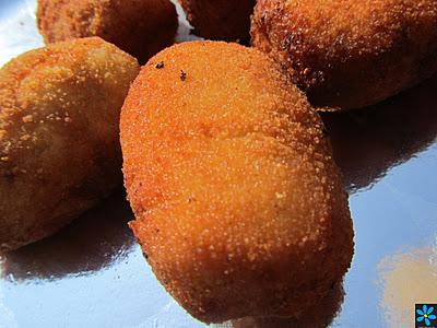 CROQUETAS DE SETAS Y JAMÓN CROQUETAS DE SETAS Y JAMÓN