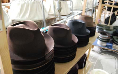 Sombreros en proceso de secado