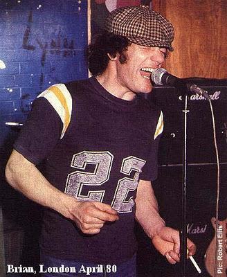 Especial Mejores Bandas de la Historia: AC/DC 2ª Parte: Muerte de Bon Scott, primeros años con Brian Johnson, & Descenso comercial... Especial Mejores Bandas de la Historia: AC/DC 2ª Parte: Muerte de Bon Scott, primeros años con Brian Johnson, & Descenso comercial...