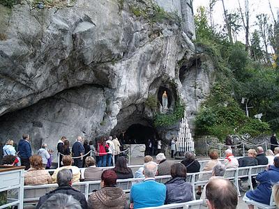 Lourdes y el turismo religioso