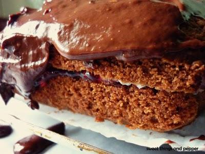 Bizcocho de chocolate y frambuesa. Bizcocho de chocolate y frambuesa.