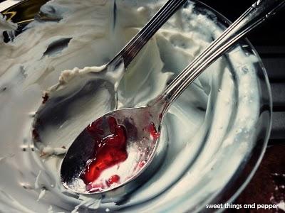 Bizcocho de chocolate y frambuesa. Bizcocho de chocolate y frambuesa.