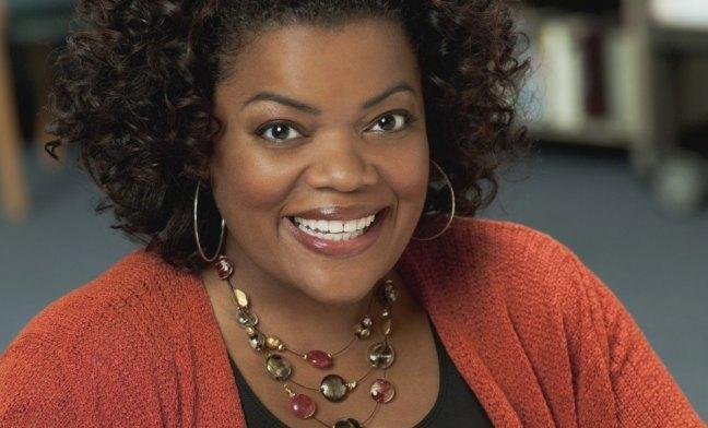 081111-shirley01 ‘Community’ celebrará la navidad a ritmo de musical