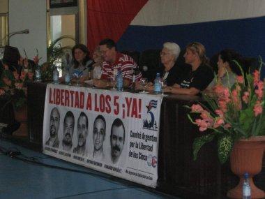 Llegan primeros delegados a Coloquio holguinero por los 5 Llegan primeros delegados a Coloquio holguinero por los 5