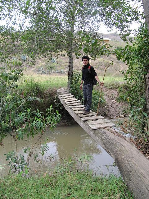 HACIA LOS SARCOFAGOS DE KARAJIA Y LOS PUEBLOS DE COLMATA, SHIPATA Y MOLINO HACIA LOS SARCOFAGOS DE KARAJIA Y LOS PUEBLOS DE COLMATA, SHIPATA Y MOLINO