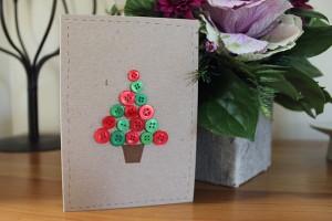 postal_navidad_arbol_de_botones Dale al botón de Navidad