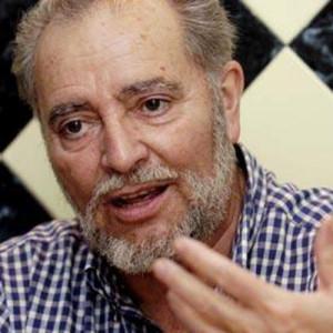 Julio Anguita Julio Anguita, un ejemplo a seguir