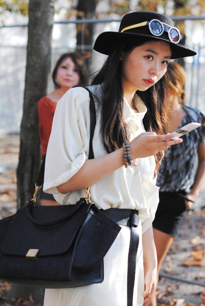 -P-A-R-I-S- -P-A-R-I-S-