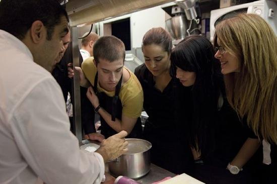 chef marc roca cocinando grupo blogger chef marc roca cocinando grupo blogger