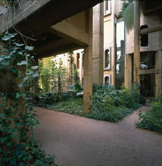 The Amazing Cement Factory Loft by Ricardo Bofill