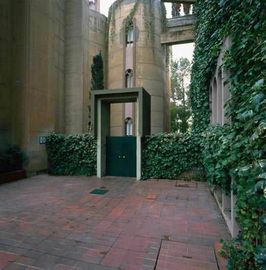 The Amazing Cement Factory Loft by Ricardo Bofill