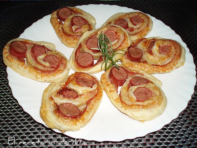 Hojaldres con salchicas Hojaldres con salchicas