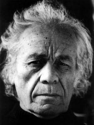 Chileno Nicanor Parra gana el premio Cervantes