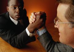 ¿Quién es más pesado? ¿El que insiste o el que se resiste? ¿Quién es más pesado? ¿El que insiste o el que se resiste?