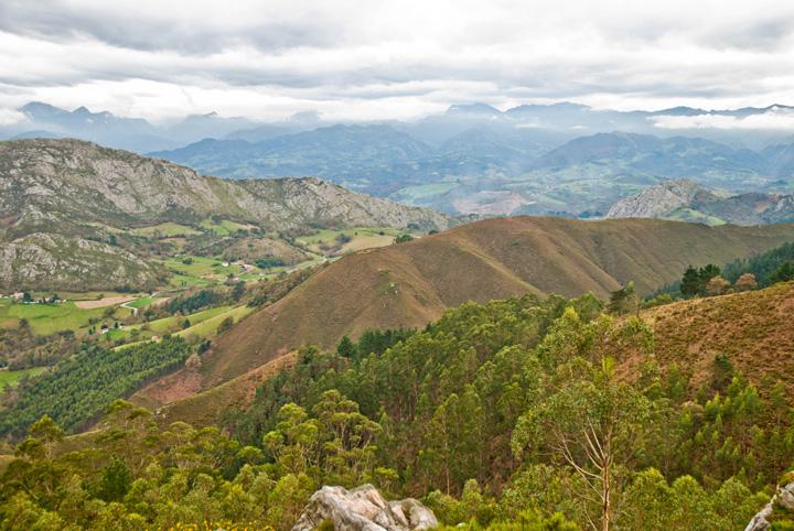 Ribadesella y el Fitu.  Por Max.