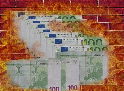 ¿Qué provocó la crisis del euro? ¿Qué provocó la crisis del euro?