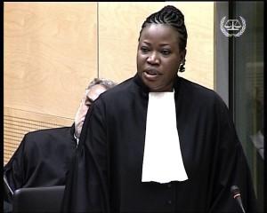 Fatou-Bensuda EL LABERINTO DE LA AUSENCIA (39): MUJER Y AFRICANA.