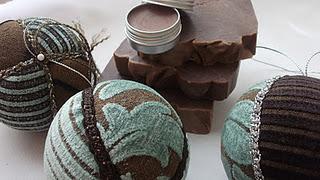 Bolas con jabón de chocolate. Bolas con jabón de chocolate.