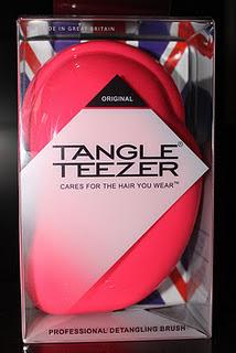 Cepillando mi pelo con Tangle Tezeer Cepillando mi pelo con Tangle Tezeer