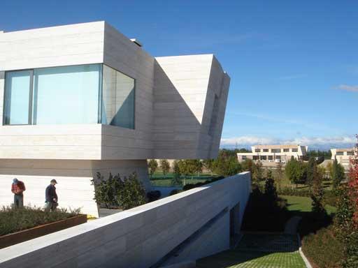 A-cero Projects A-cero presenta una vivienda unifamiliar en una exclusiva urbanización madrileña