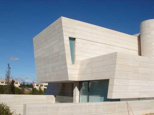 A-cero Projects A-cero presenta una vivienda unifamiliar en una exclusiva urbanización madrileña