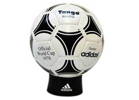 Las pelotas de la Eurocopa, de 1960 a la Tango 12 Las pelotas de la Eurocopa, de 1960 a la Tango 12