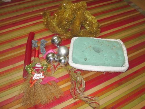 materiales_centro_navidad Reutiliza objetos navideños