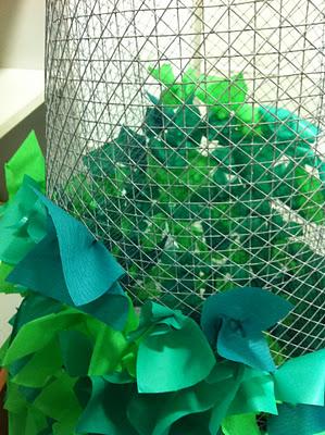 Tutorial: árbol de Navidad de alambre y papel Tutorial: árbol de Navidad de alambre y papel