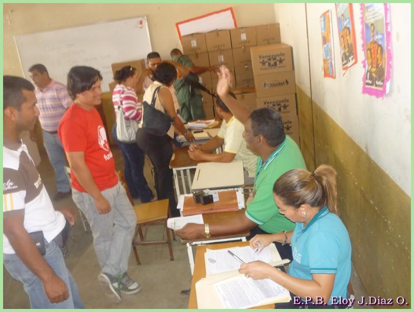 Entrega Canaima Eloy J.Diaz O (Fotos Fernando Pacheco) Entrega Canaima Eloy J.Diaz O (Fotos Fernando Pacheco)